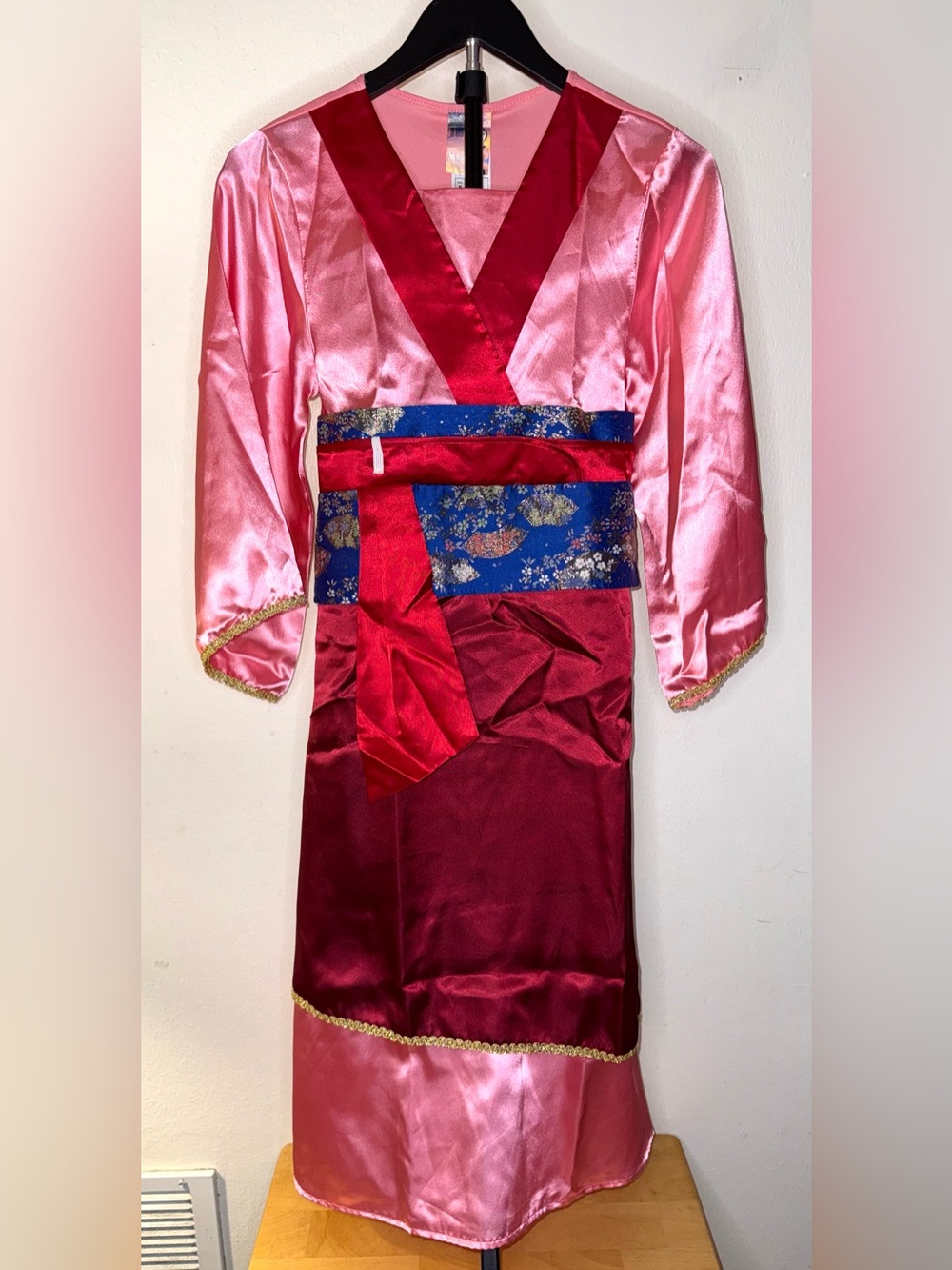 Disney Store Mulan Matchmaker costume, girls size 7/8, comes as shown